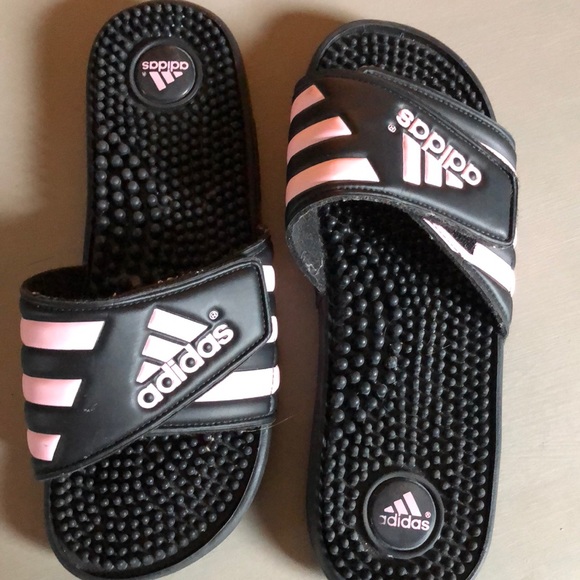 light pink adidas slides